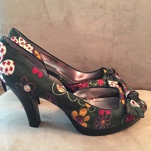 Unlisted by Kenneth Cole Shoes